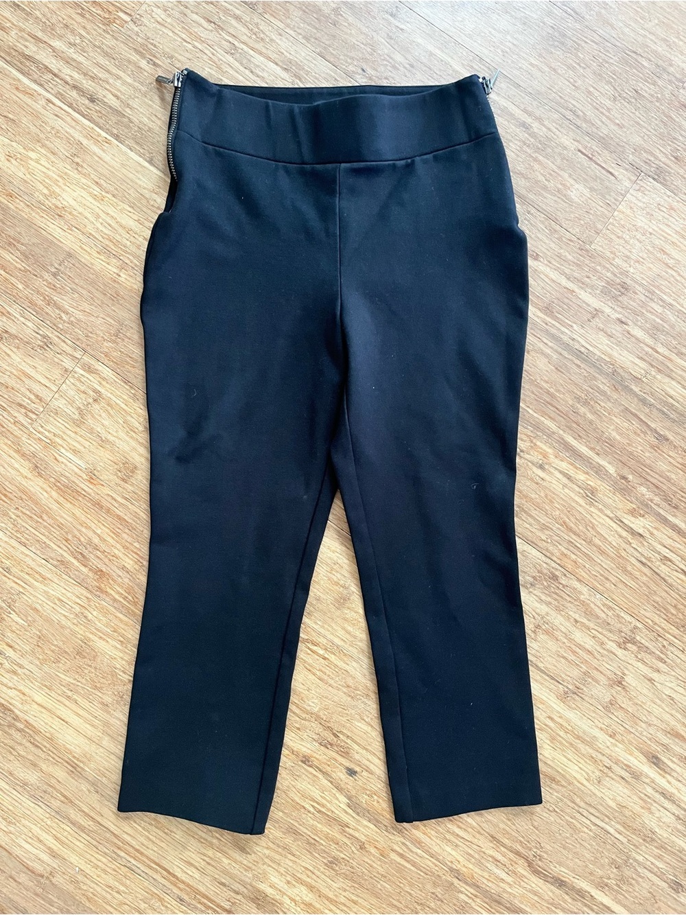 Marciano Los Angeles Black Crop Flare Capri Pants Size XS